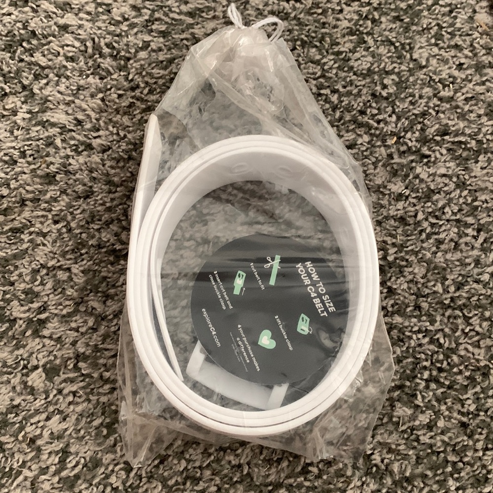 BNWT white C4 belt 1.5” wide